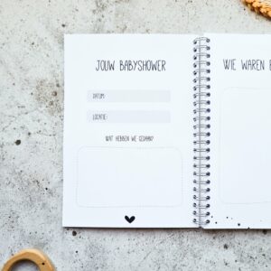 Alternative view of Babyshower invulboek | Roest heelal