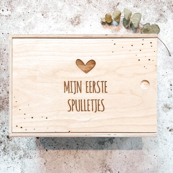 Mijn eerste spulletjes - bewaarkist