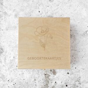 Bewaarkistje - geboortekaartjes - geboortebloem augustus (klaproos)